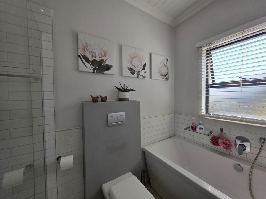 3 Bedroom Property for Sale in Melodie North West